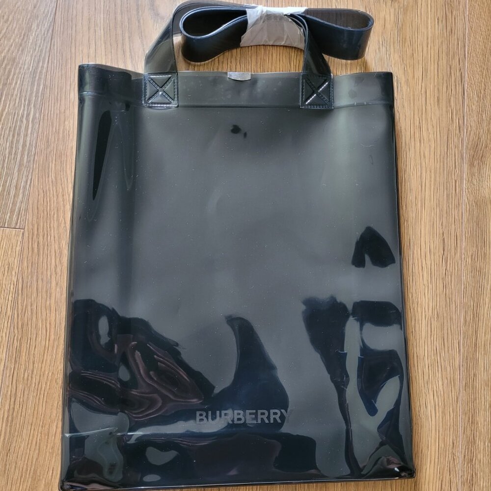 NWOT! Burberry shoulder bag